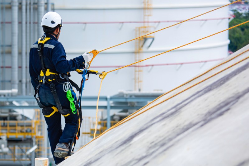 Trabajos en cubiertas. Buenas prácticas en materia de prevención de riesgos laborales
